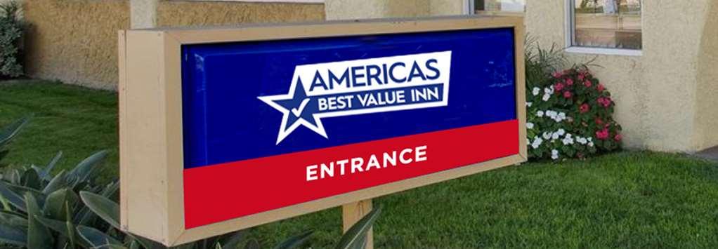 Americas Best Value Inn North Port Esterno foto