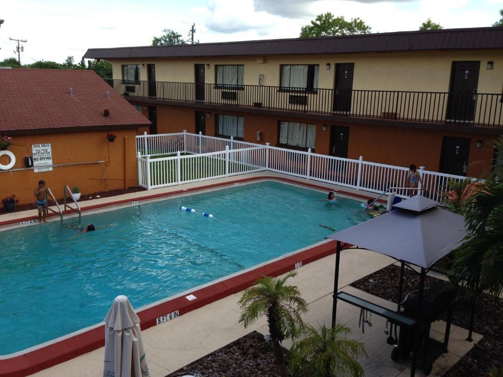 Americas Best Value Inn North Port Esterno foto
