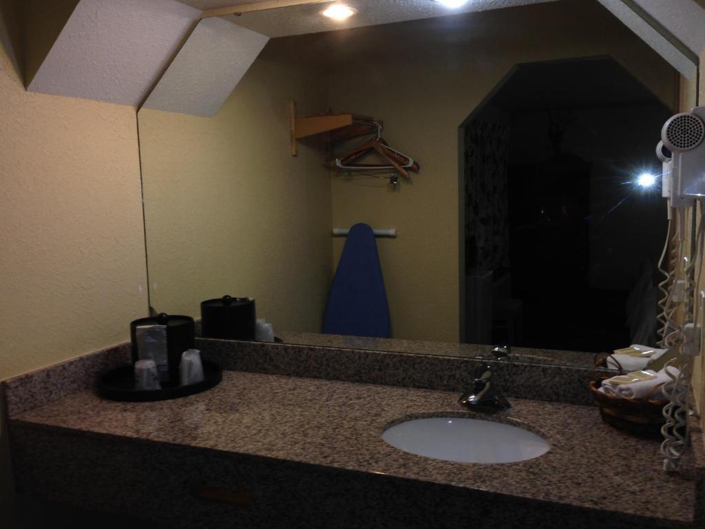 Americas Best Value Inn North Port Camera foto