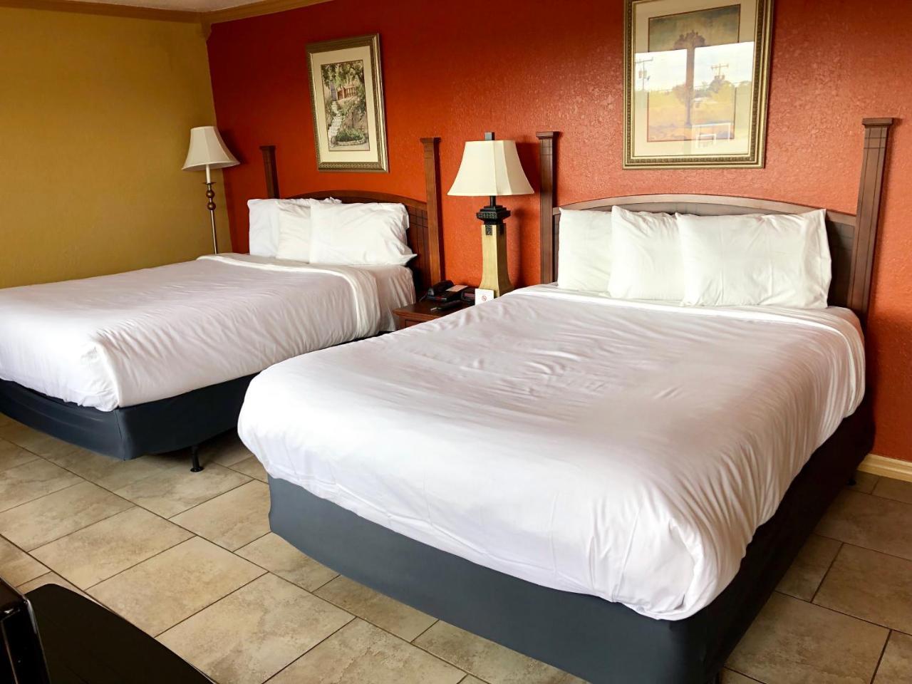 Americas Best Value Inn North Port Esterno foto
